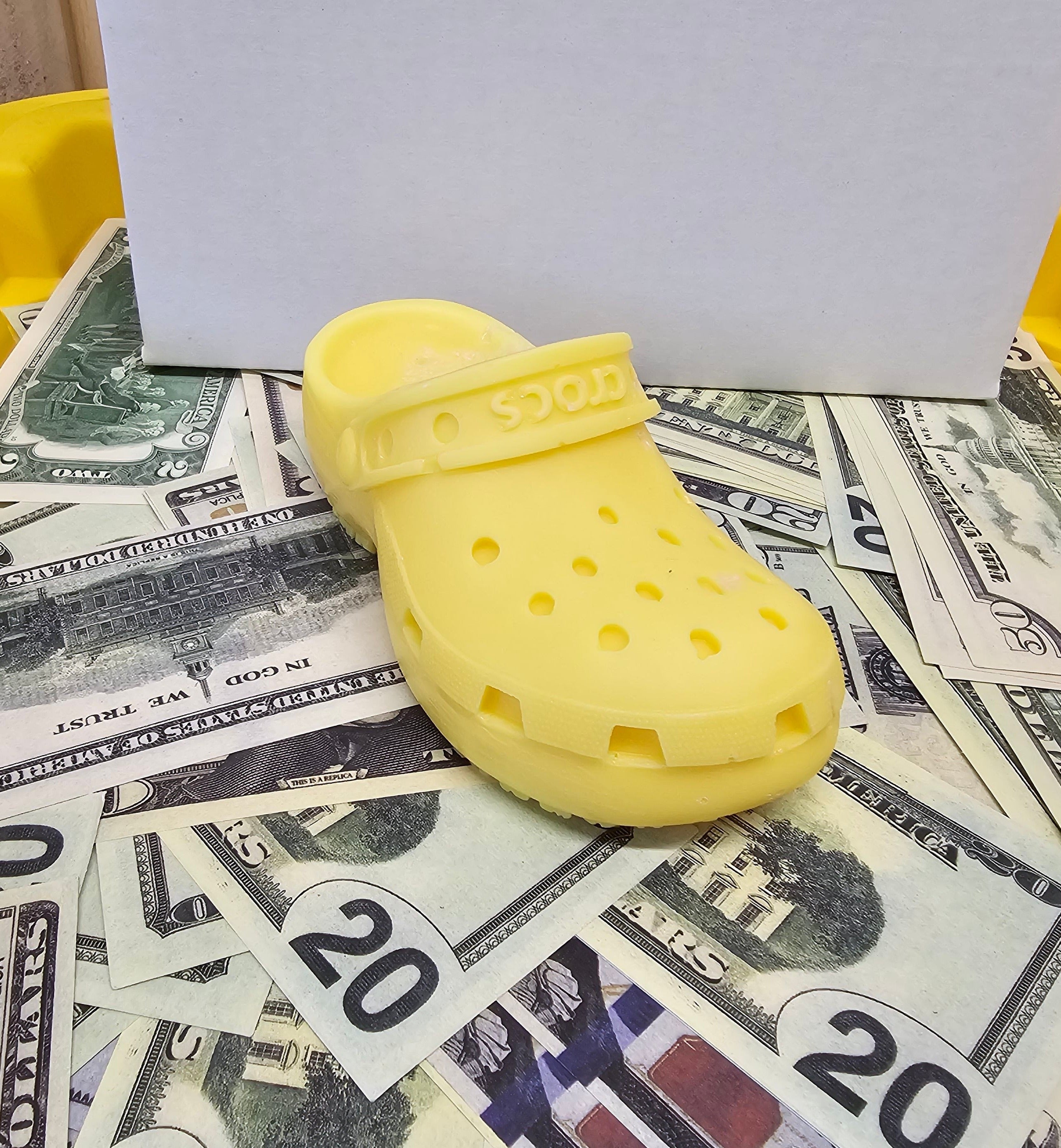 Light yellow crocs online